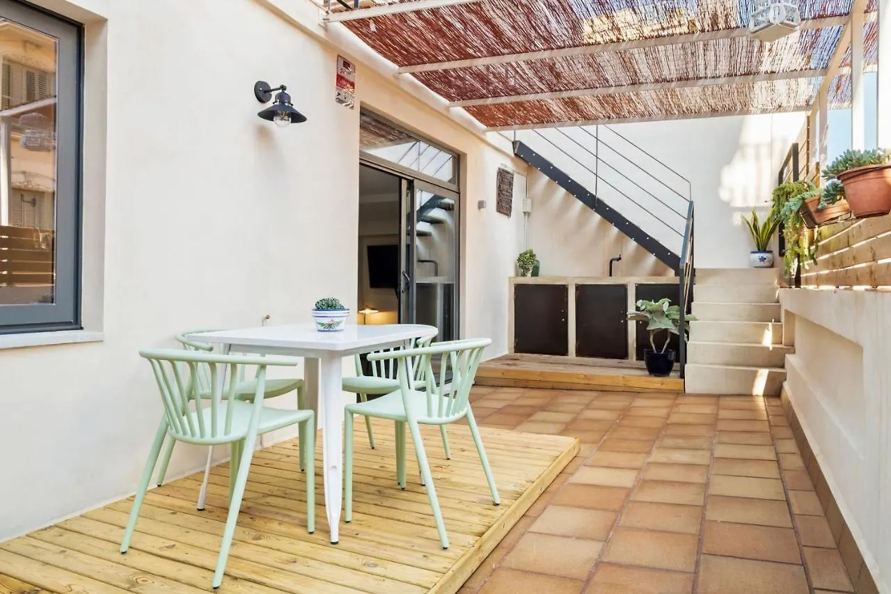Amazing 3 Bedroom Apartment With Terrace In Poble-Sec location