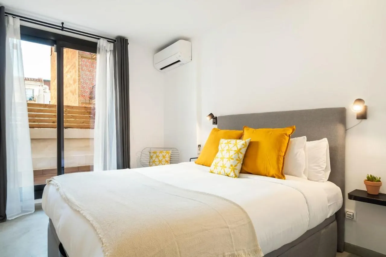 Amazing 3 Bedroom Apartment With Terrace In Poble-Sec Barcelona Spain